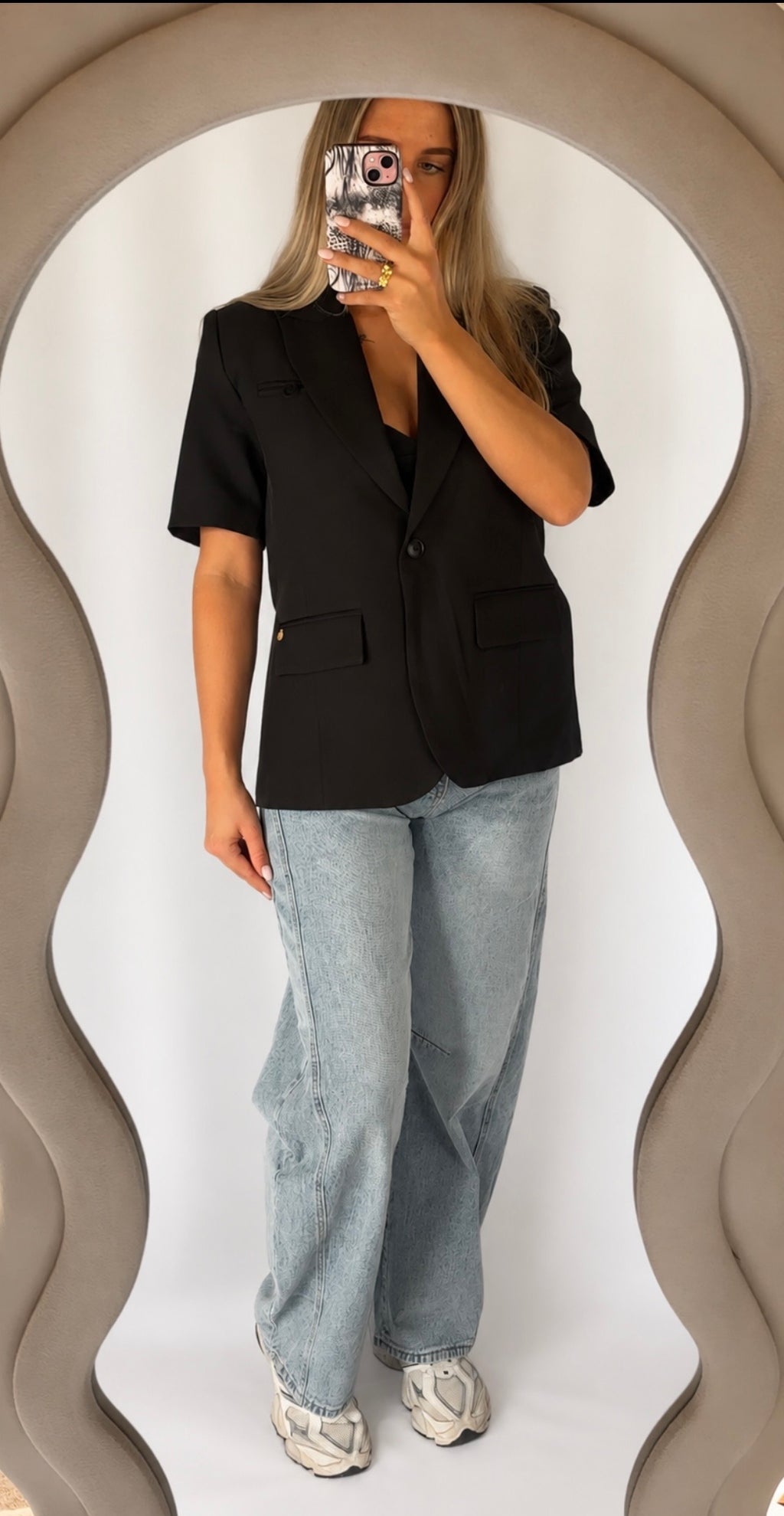 THE JULIETTE SHORT SLEEVE BLAZER