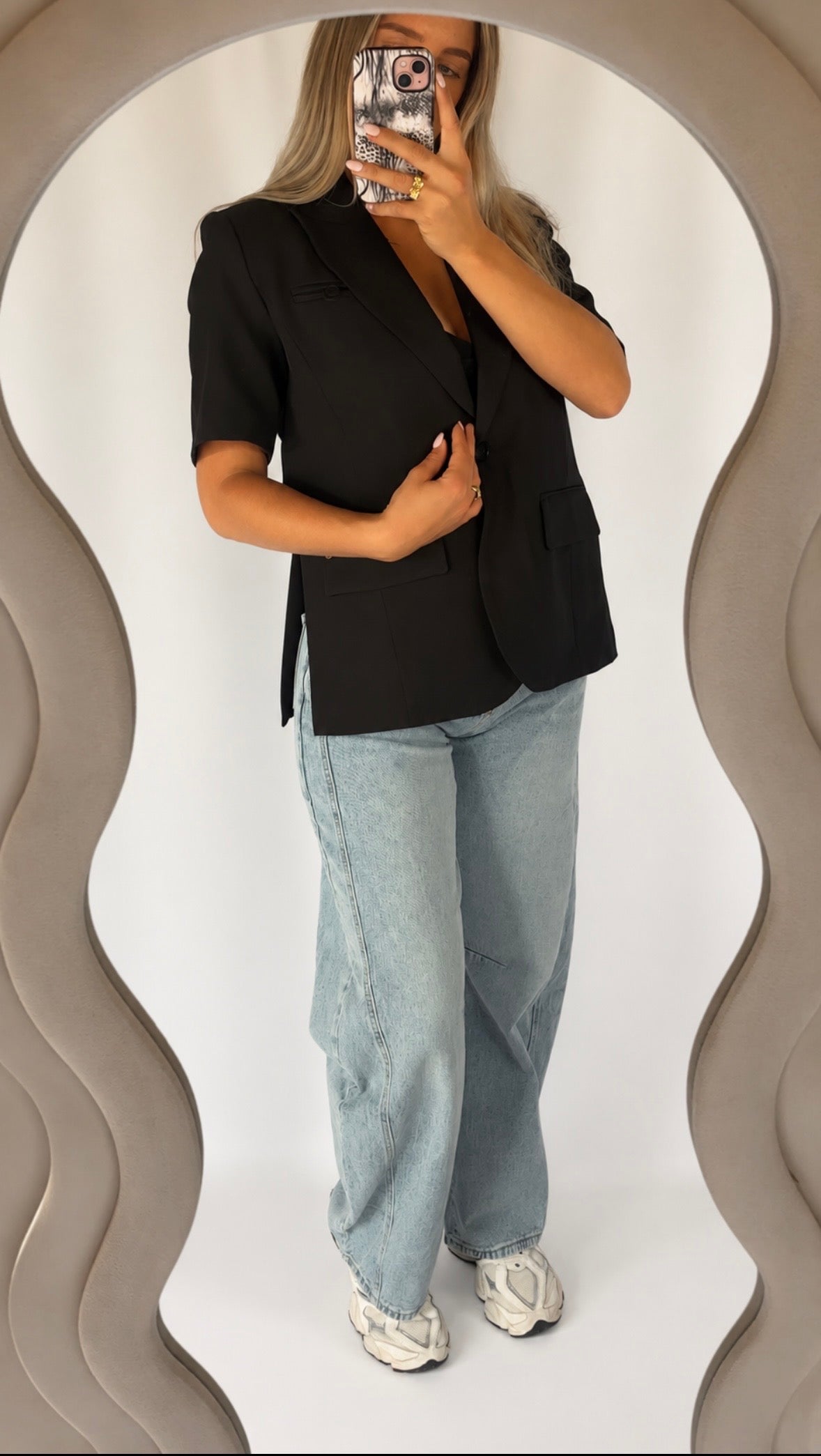 THE JULIETTE SHORT SLEEVE BLAZER